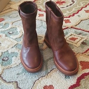 clarks trace fern boots
